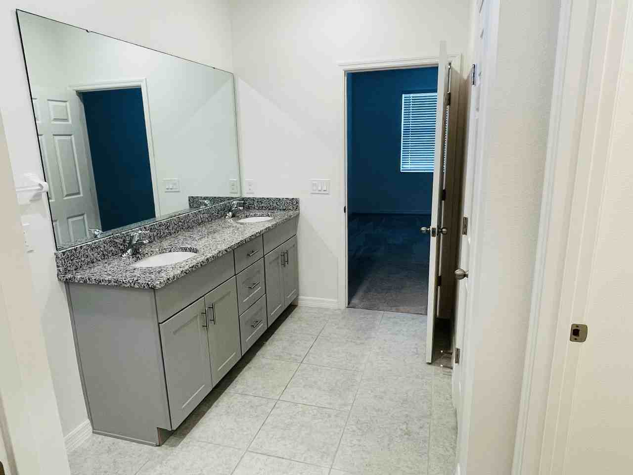 675 Fairview Ave #NA - Photo 3 of 50