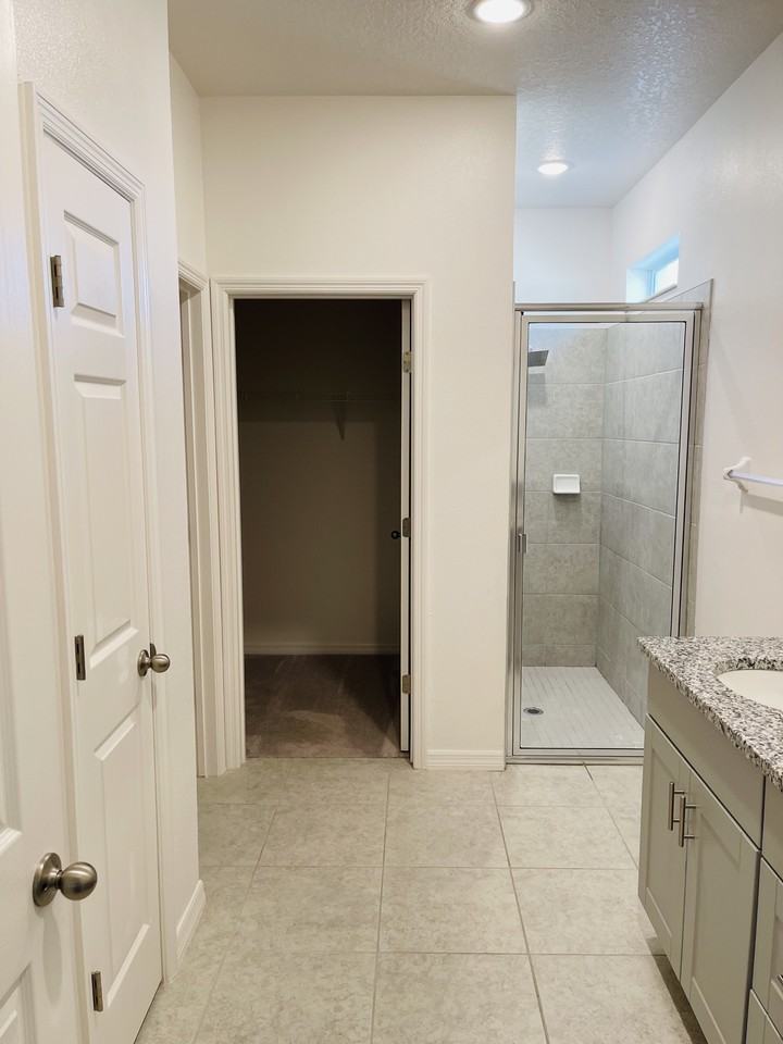 675 Fairview Ave #NA - Photo 5 of 50