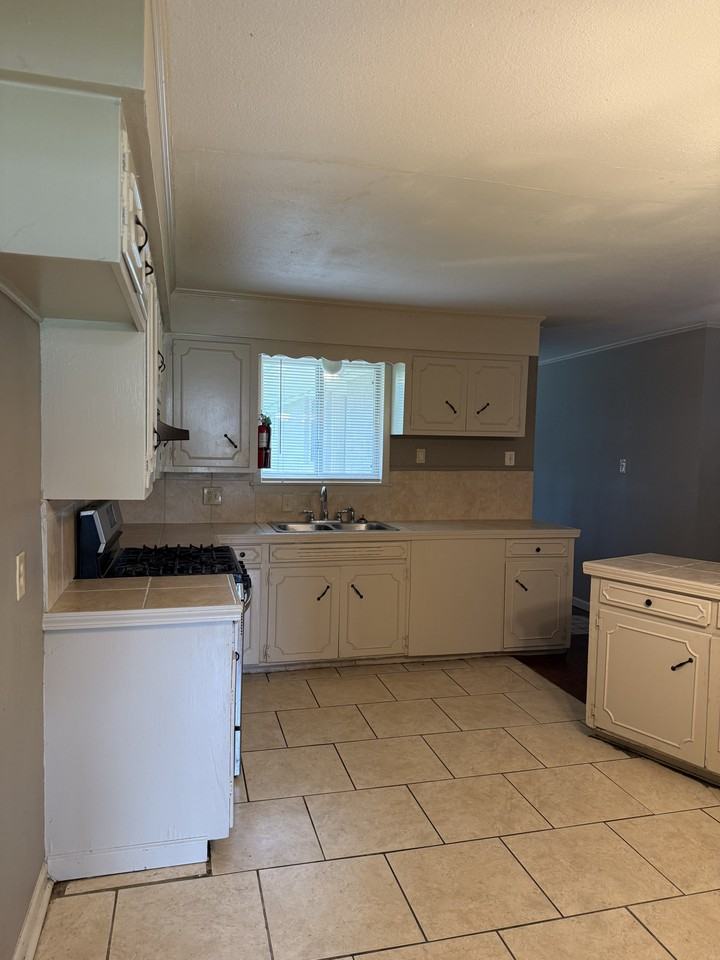 9466 Balboa Dr #NA - Photo 5 of 14