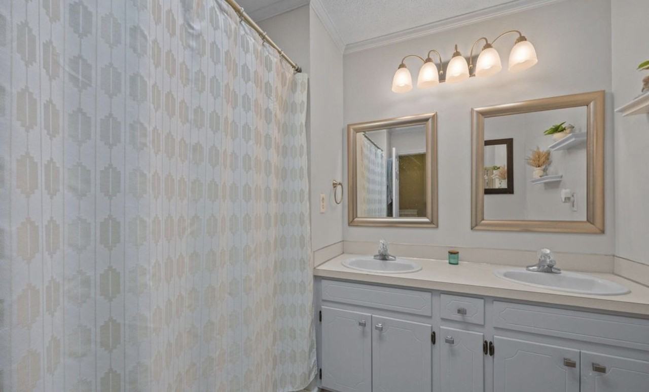 3917 Sterling Pointe Dr #NA - Photo 4 of 14