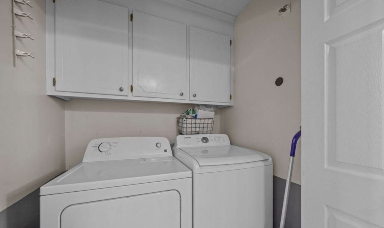 3917 Sterling Pointe Dr #NA - Photo 4 of 13