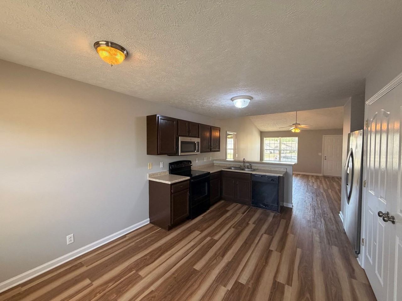 2624 Gold Valley Dr - Photo 5 of 22