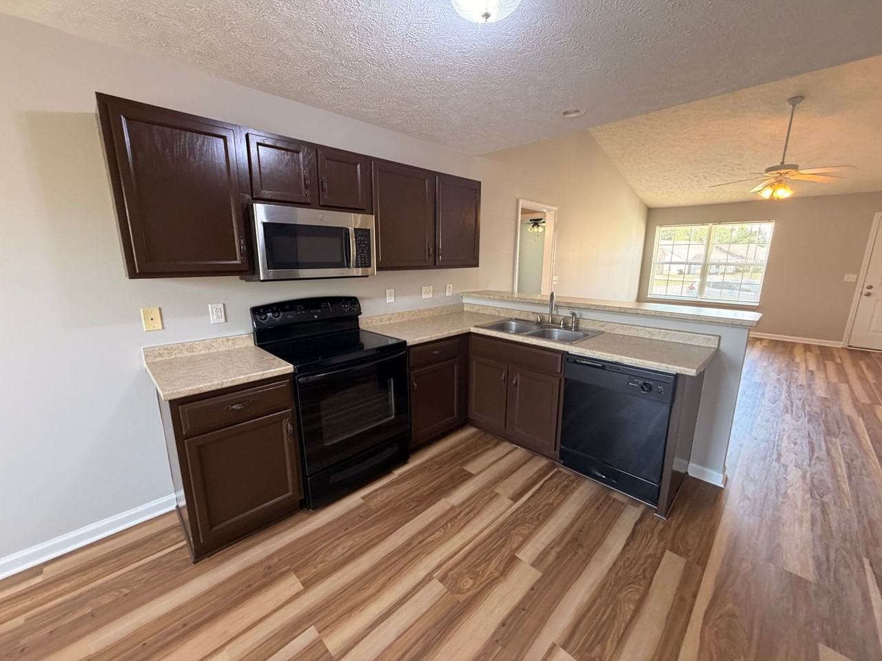 2624 Gold Valley Dr - Photo 6 of 22