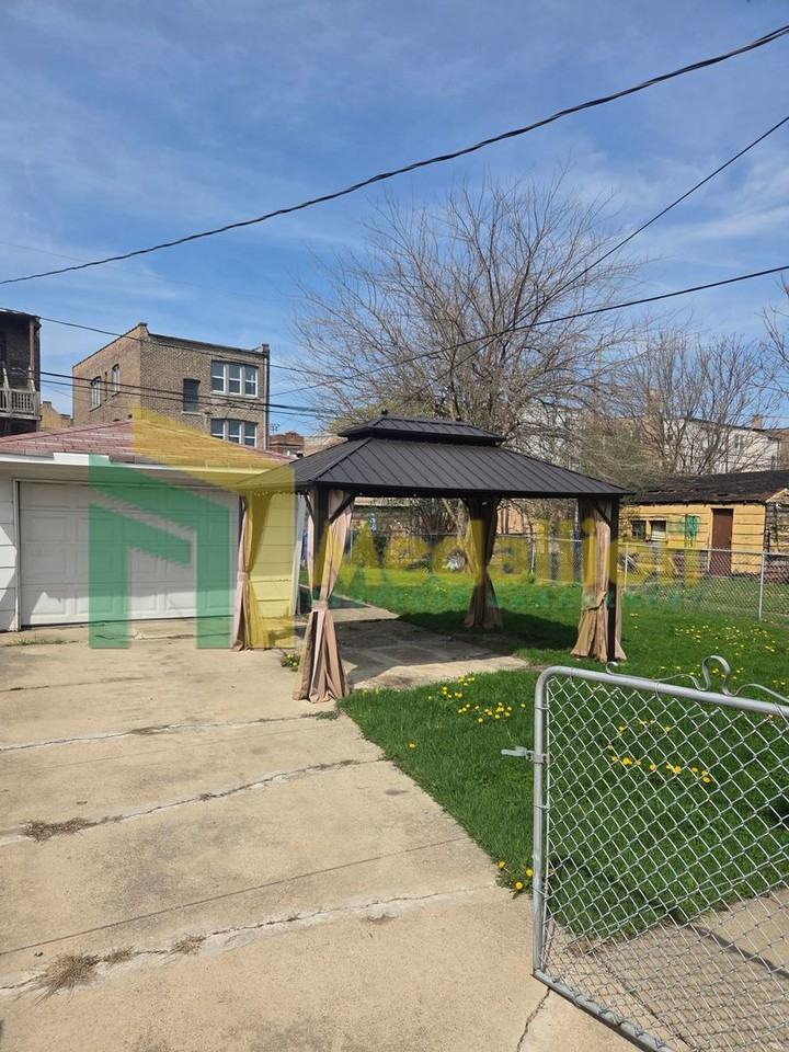 11004 S Eberhart Ave - Photo 7 of 28