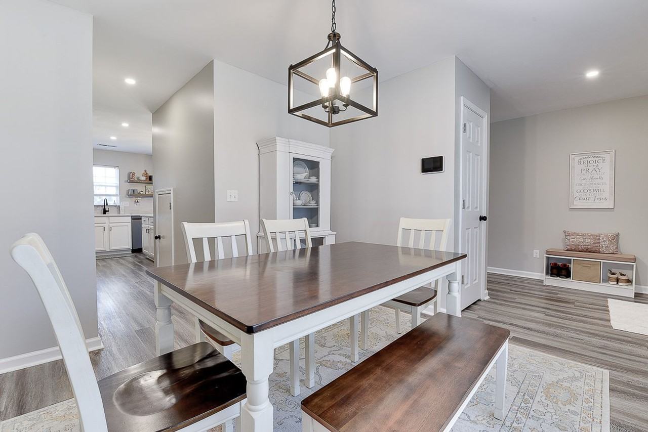 301 Garfield Ln - Photo 5 of 29