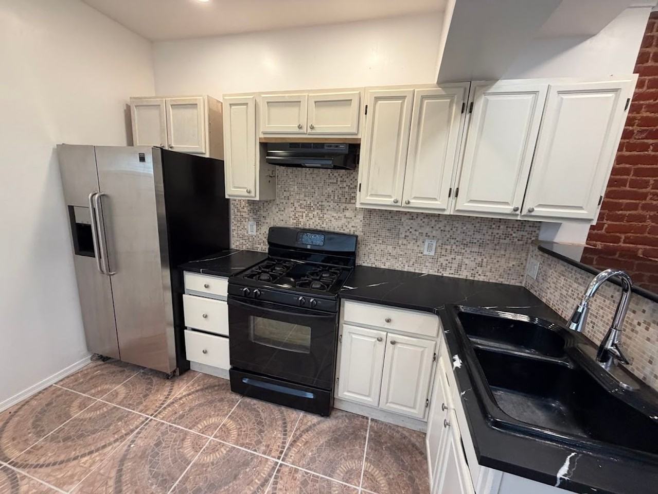 940 N 12th St - Photo 5 of 13