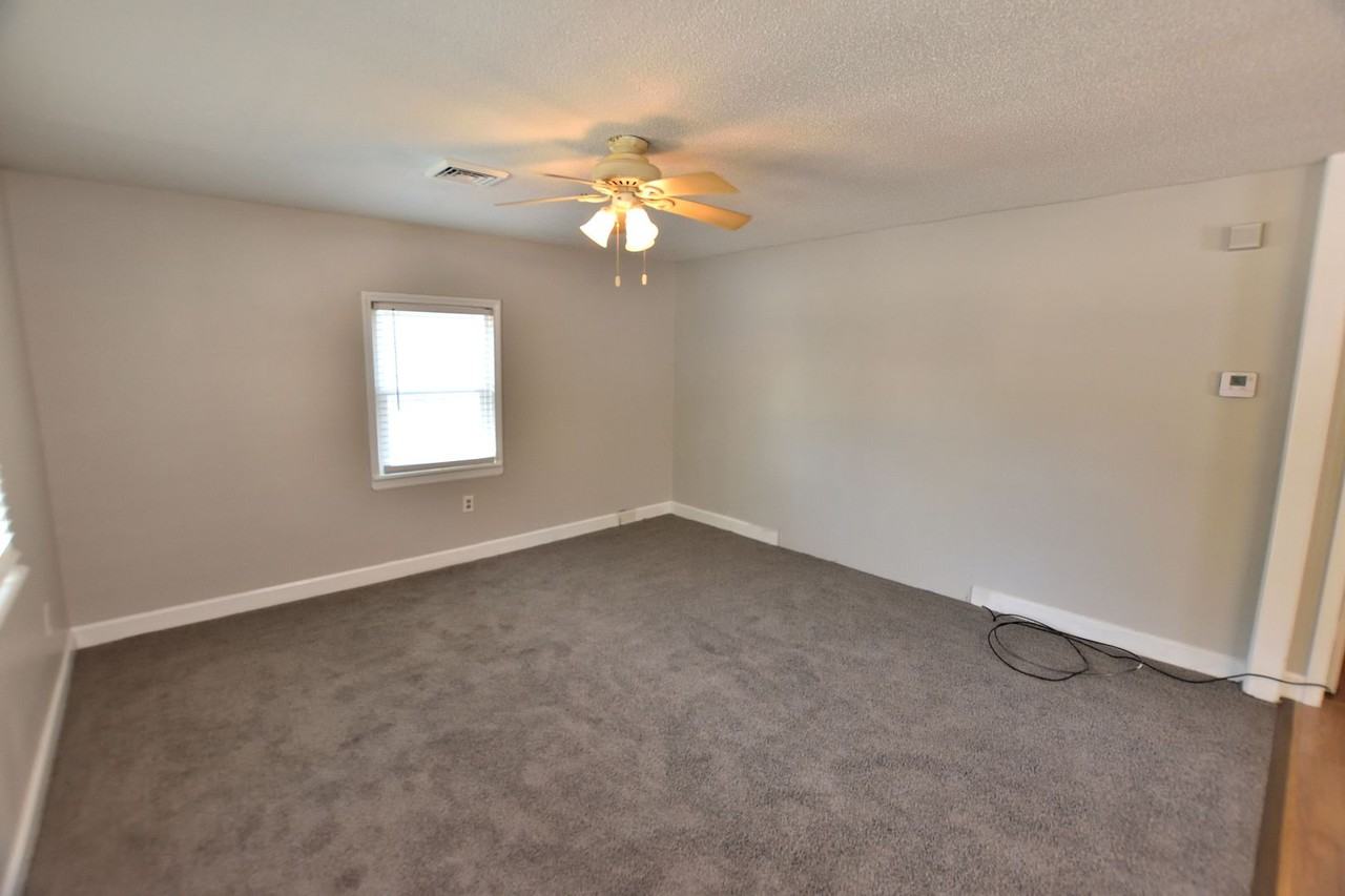 626 Woodland Ave - Photo 2 of 16