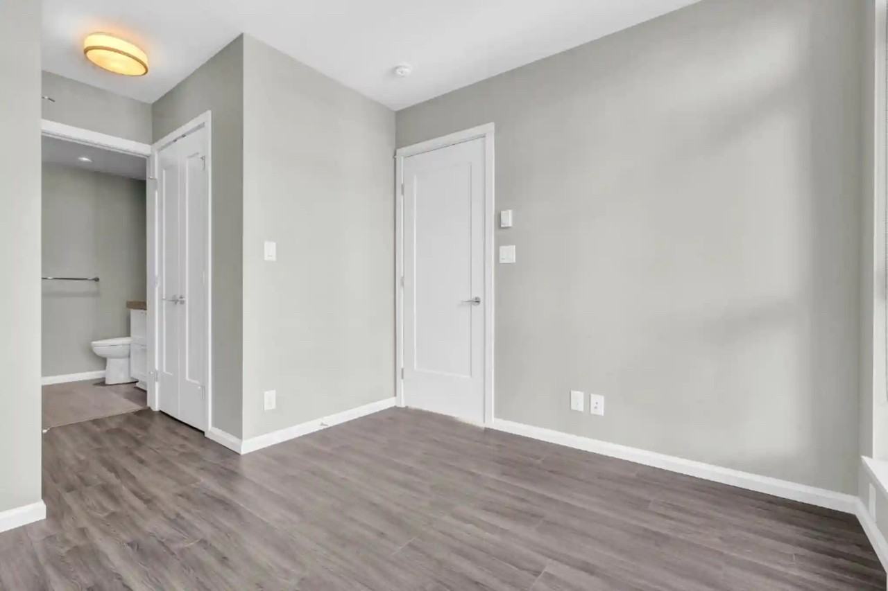 520 Como Lake Ave - Photo 3 of 9