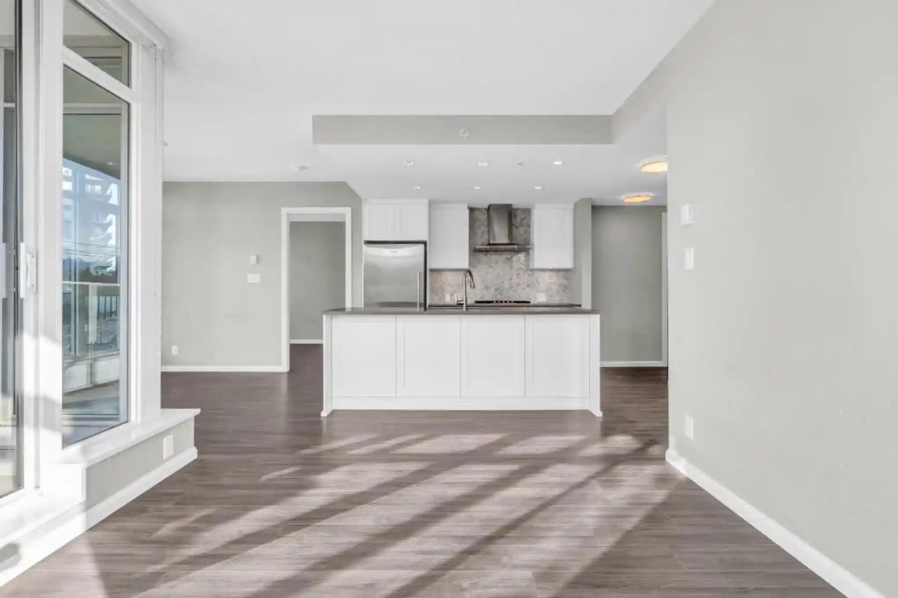 520 Como Lake Ave - Photo 2 of 9