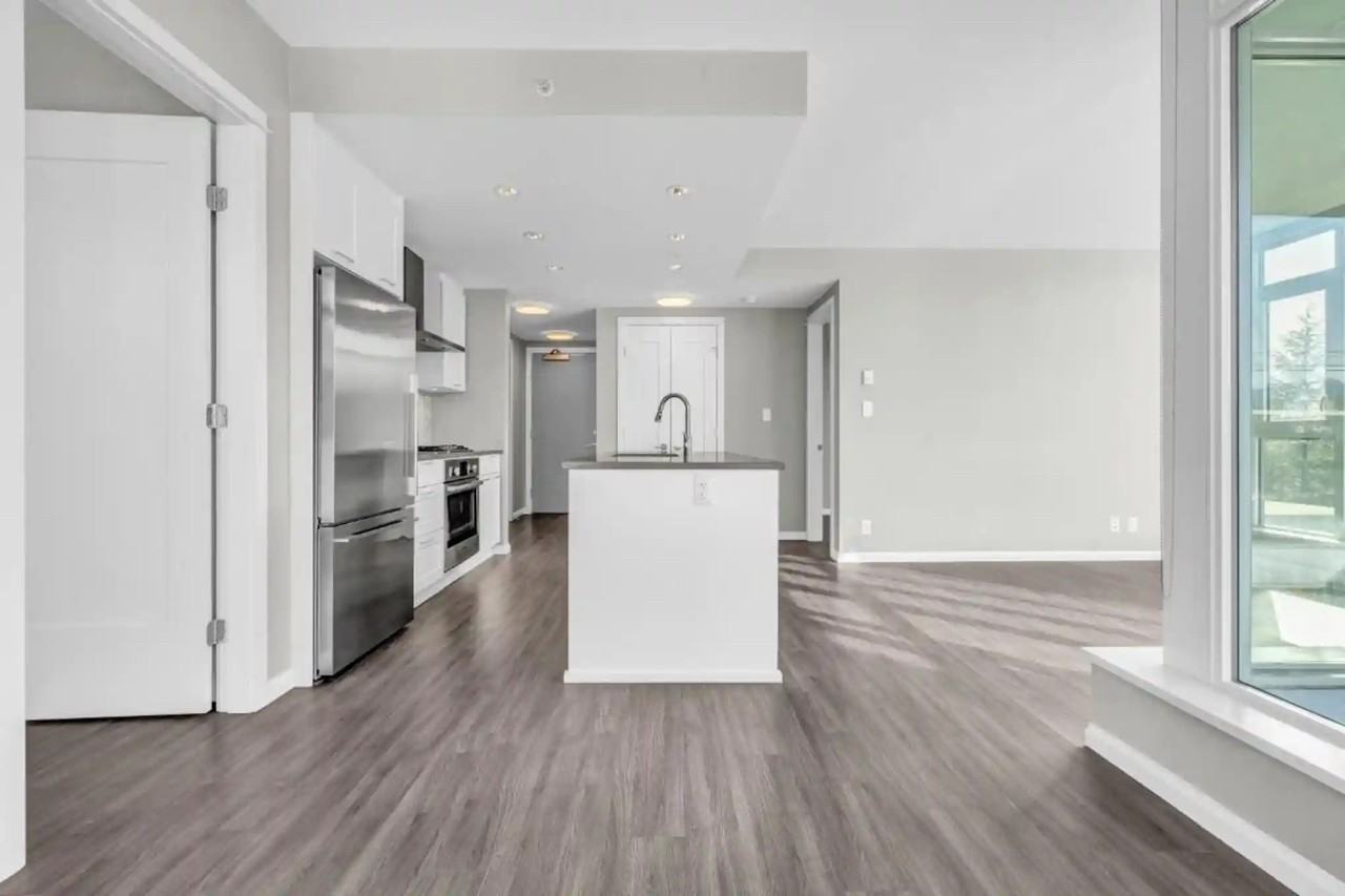 520 Como Lake Ave - Photo 4 of 9