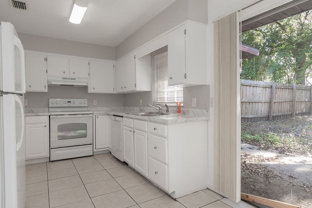 1516 S Boundary St #1 - Photo 6 of 13