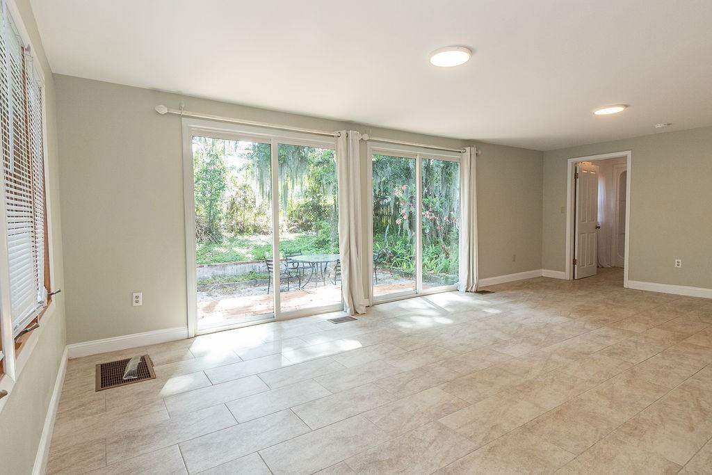 12 S University Cir #1 - Photo 7 of 17