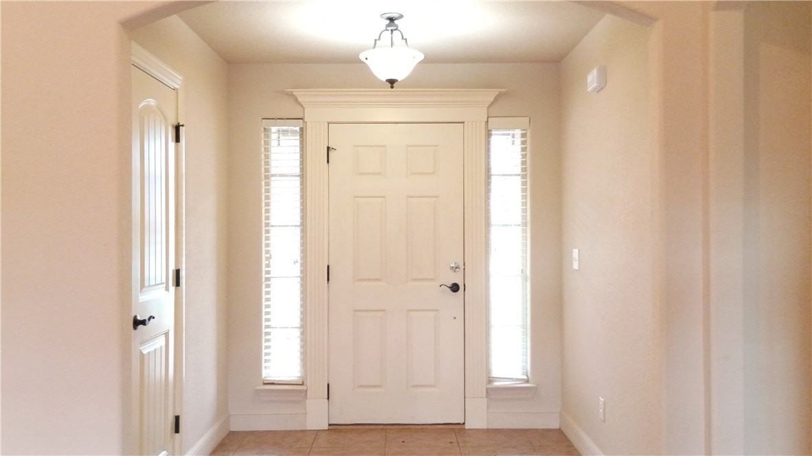 2703 Sw Ledbury Cv - Photo 3 of 23
