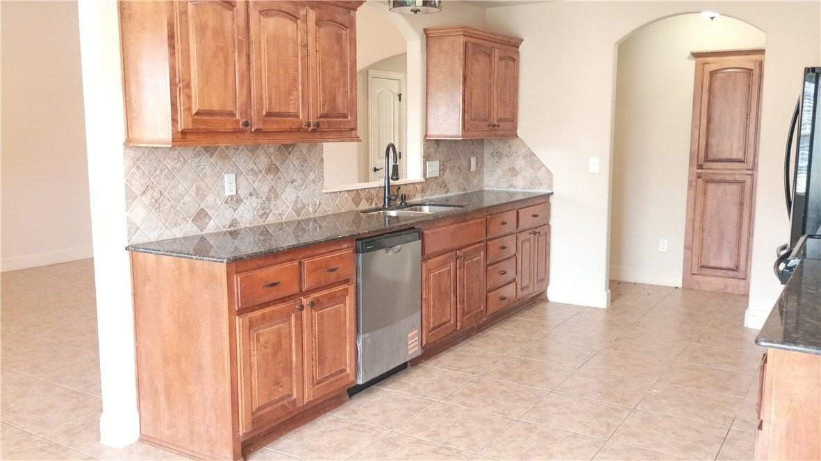 2703 Sw Ledbury Cv - Photo 4 of 23