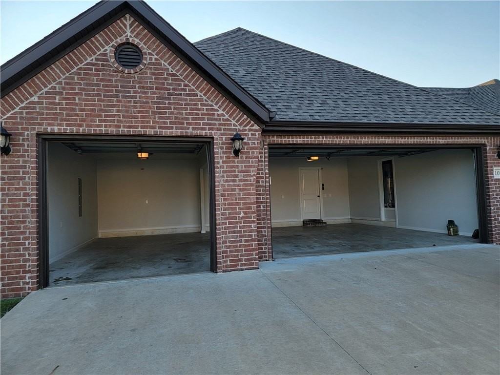 1053 Tarah Knolls Cir - Photo 4 of 28