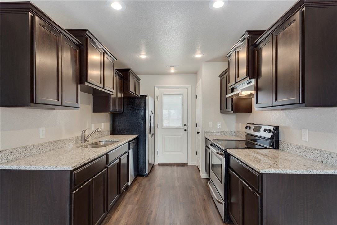 1415 Winter Ave - Photo 5 of 8