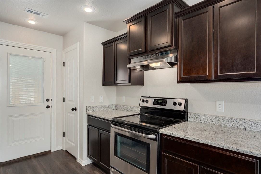 1415 Winter Ave - Photo 7 of 8