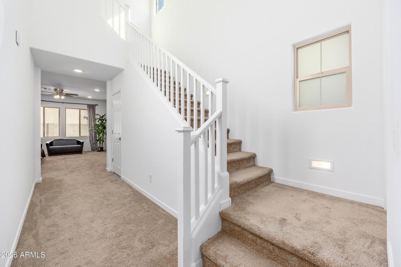 2019 N Marketside Ave - Photo 4 of 41