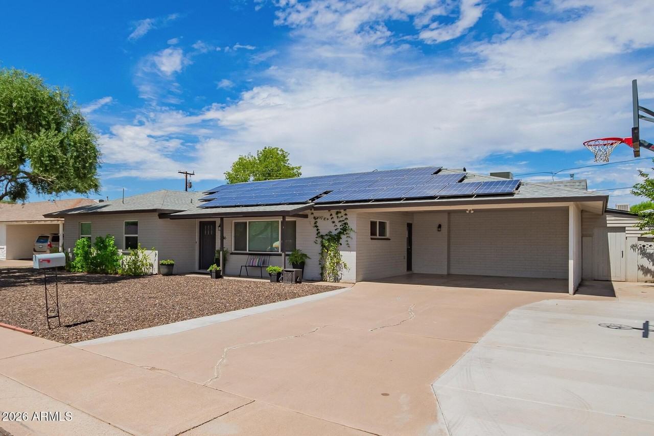 2136 W Village Dr - Photo 6 of 43