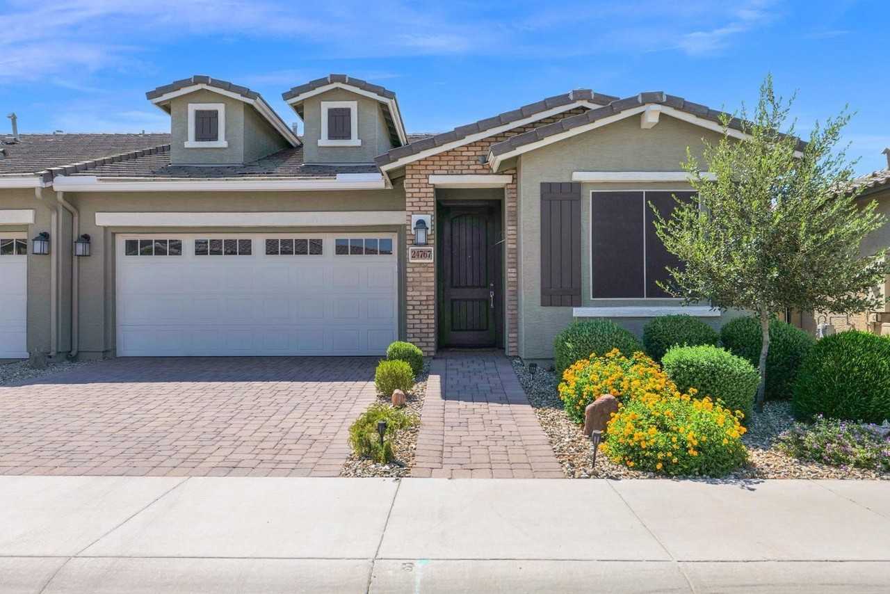 24767 N 171st Dr - Photo 2 of 34