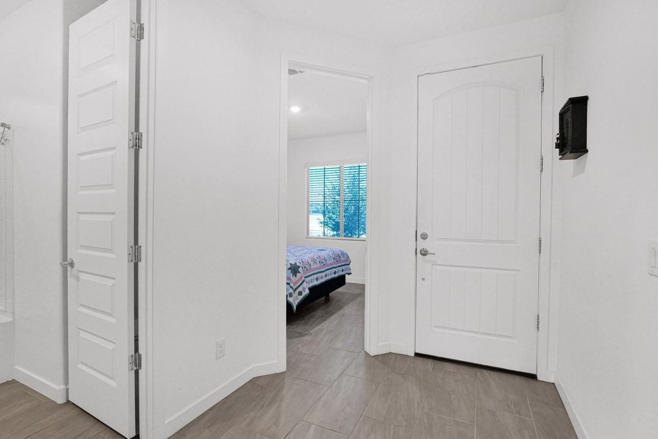 24767 N 171st Dr - Photo 7 of 34