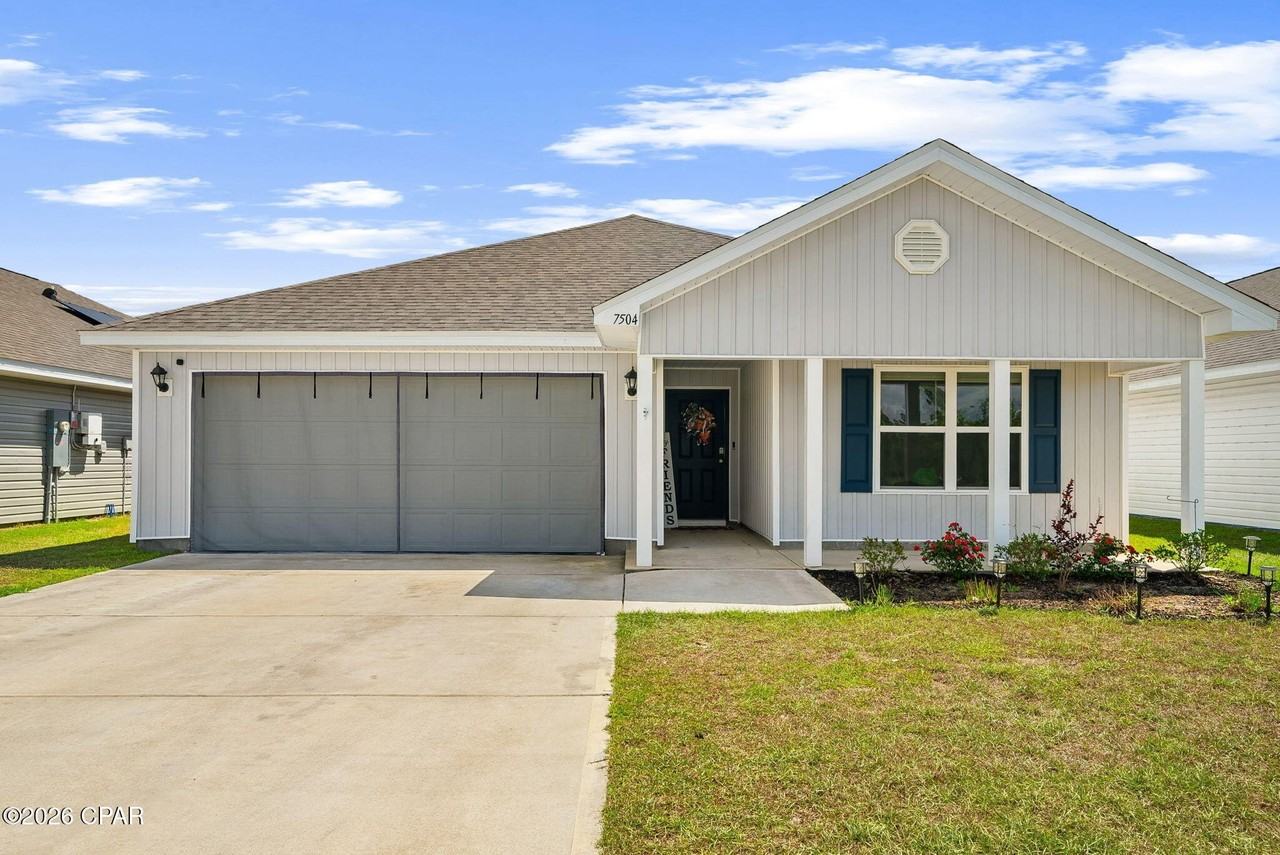 7504 Delancey St - Photo 2 of 29