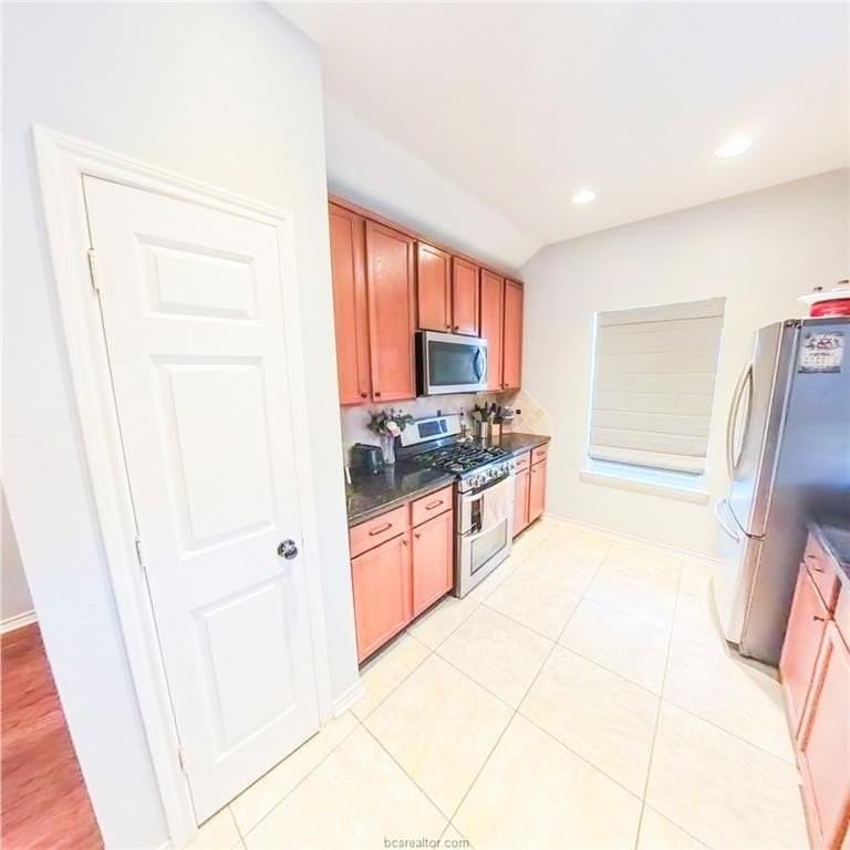 1109 Clearleaf Dr - Photo 4 of 16