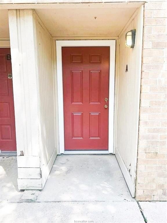 2402 Blanco Dr #A - Photo 2 of 13