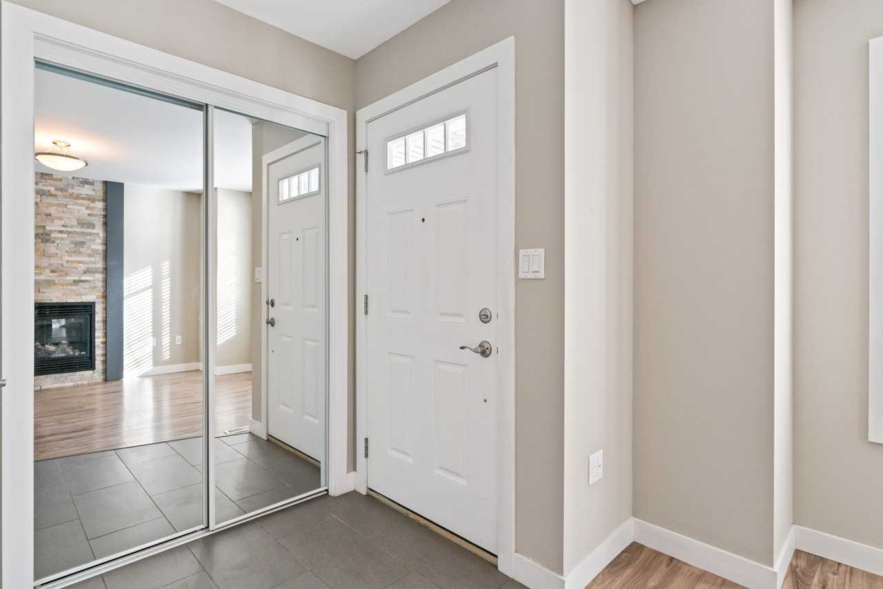 Kingsway Townhome #10106 - Photo 3 of 13