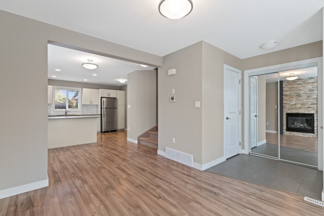 Kingsway Townhome #10106 - Photo 4 of 13