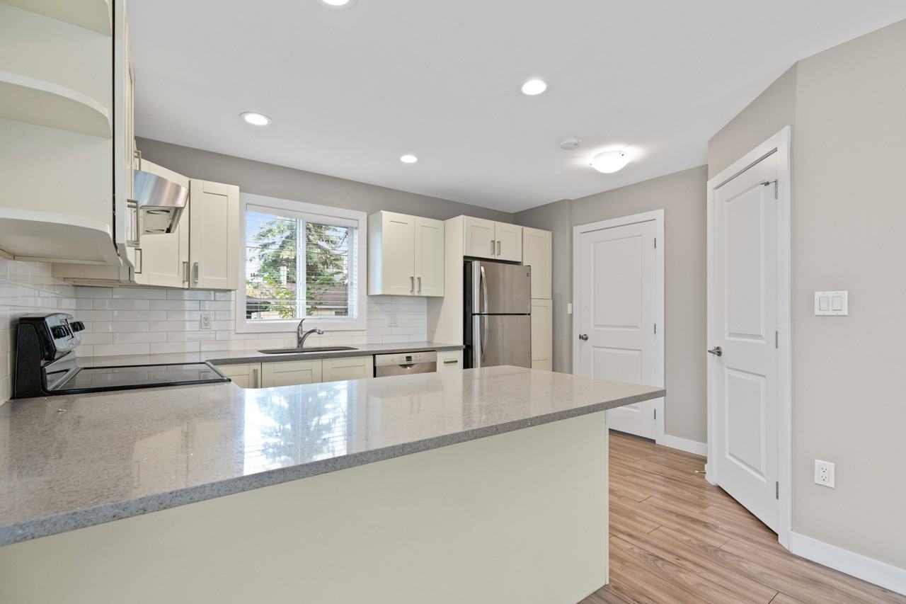 Kingsway Townhome #10106 - Photo 7 of 13