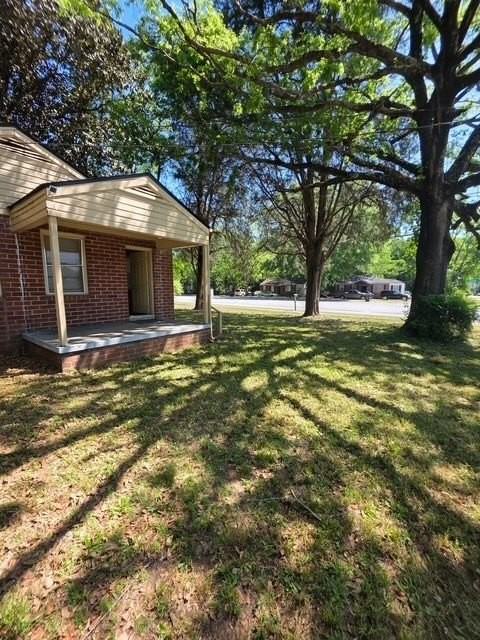2443 S Lumpkin Rd - Photo 7 of 19