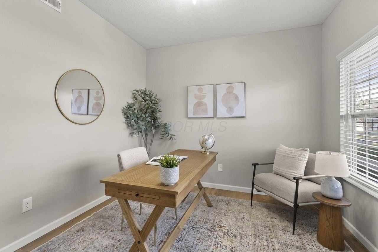 5901 Blackbird Way - Photo 3 of 50