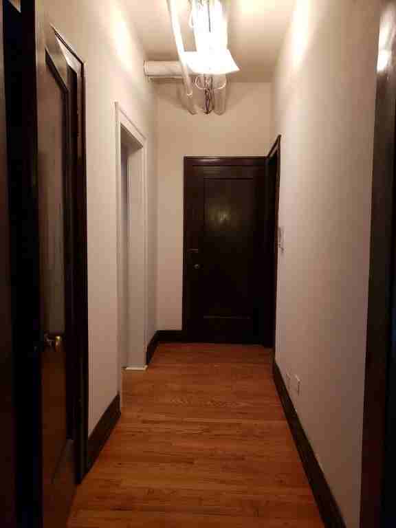 1613 W Thome Ave #1 - Photo 7 of 8