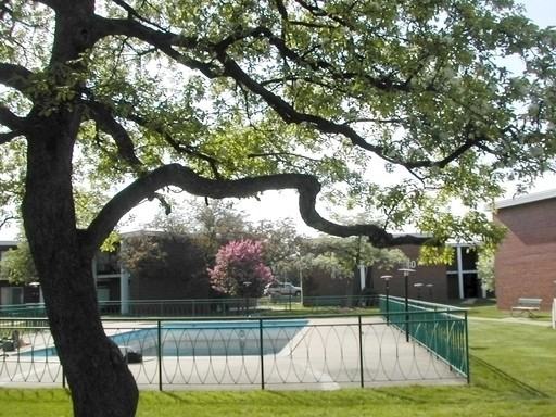 140 E Lake St #9B - Photo 5 of 5