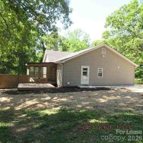 10922 Hilton Dr - Photo 3 of 19