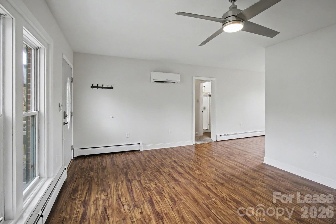 415 Mountain View Rd - Photo 7 of 46