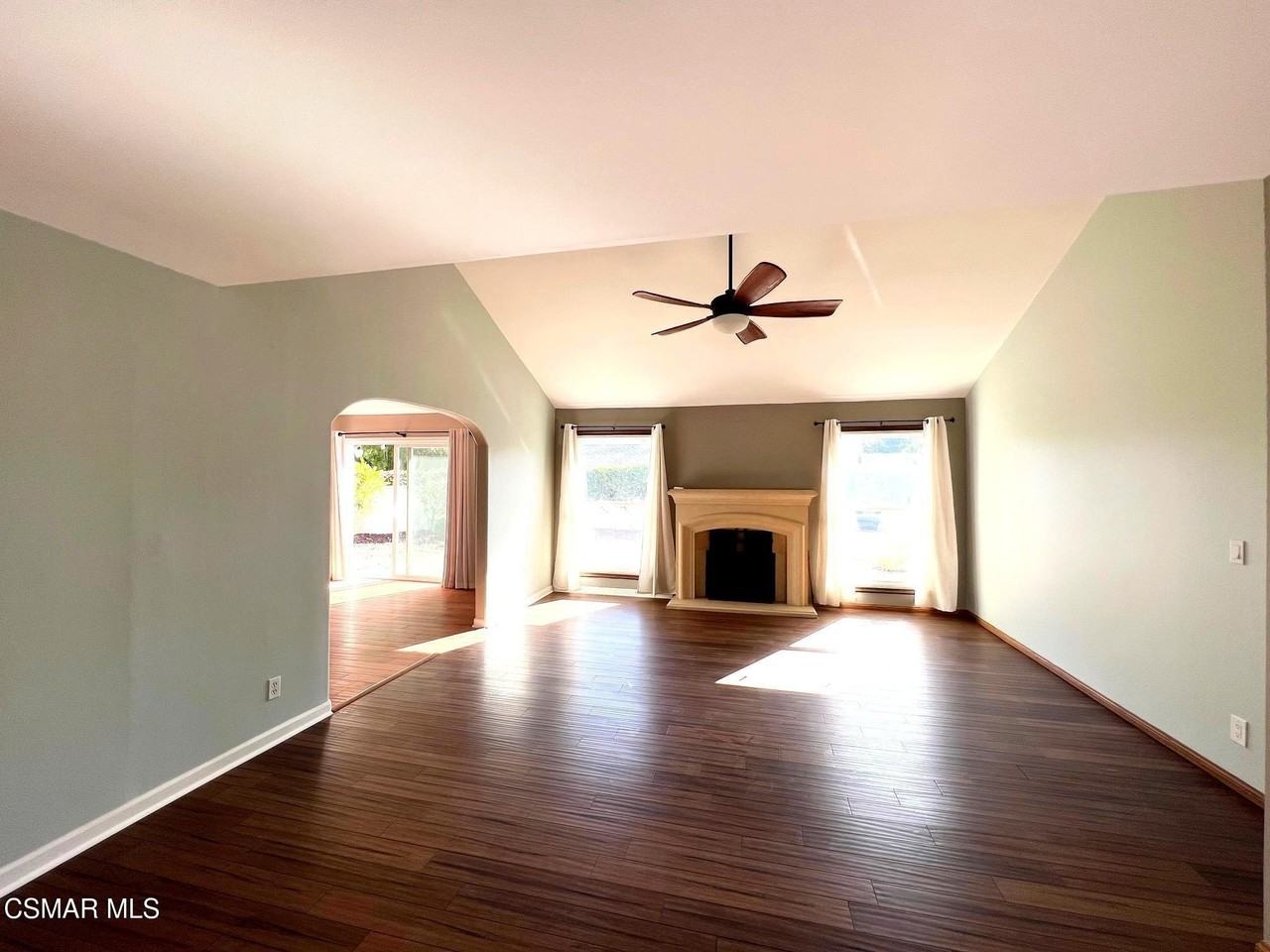 3271 Rosehill Cir - Photo 3 of 35