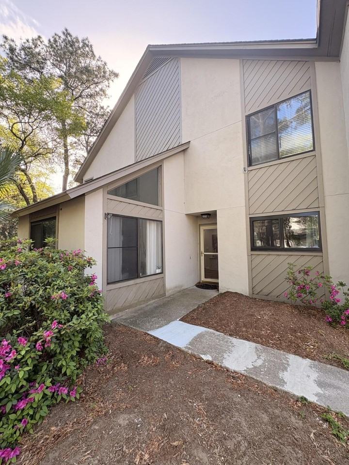 310 Lapwing Ln - Photo 2 of 20