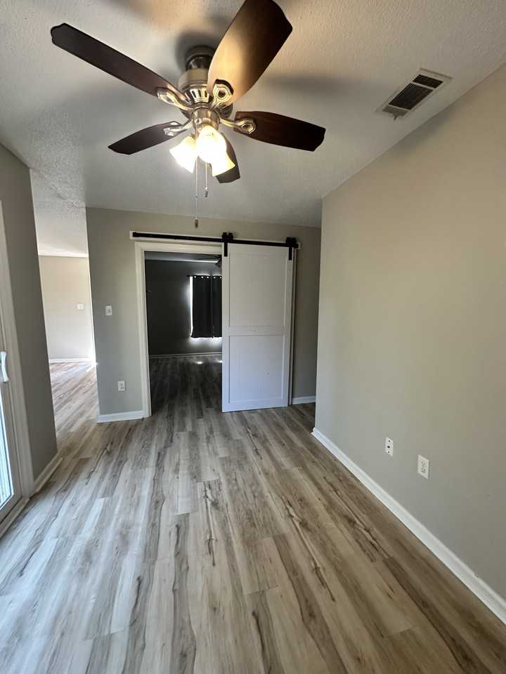 38 Helmsman Ct #1 - Photo 2 of 22