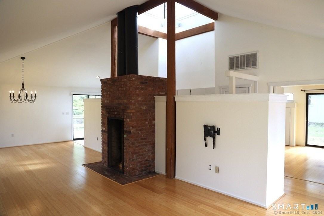 3 Edgewood Cir #3 - Photo 3 of 24