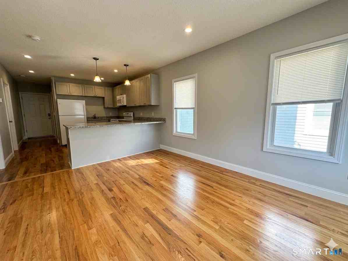 105 Churchill St #2ndFL105 - Photo 5 of 13