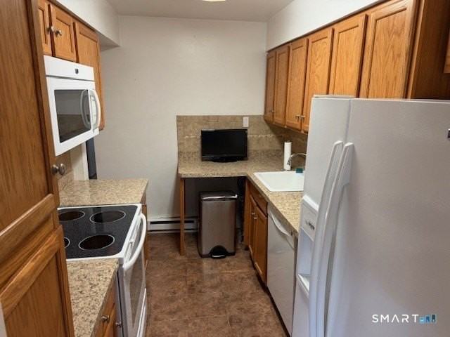 127 Kennedy Dr #127 - Photo 3 of 7