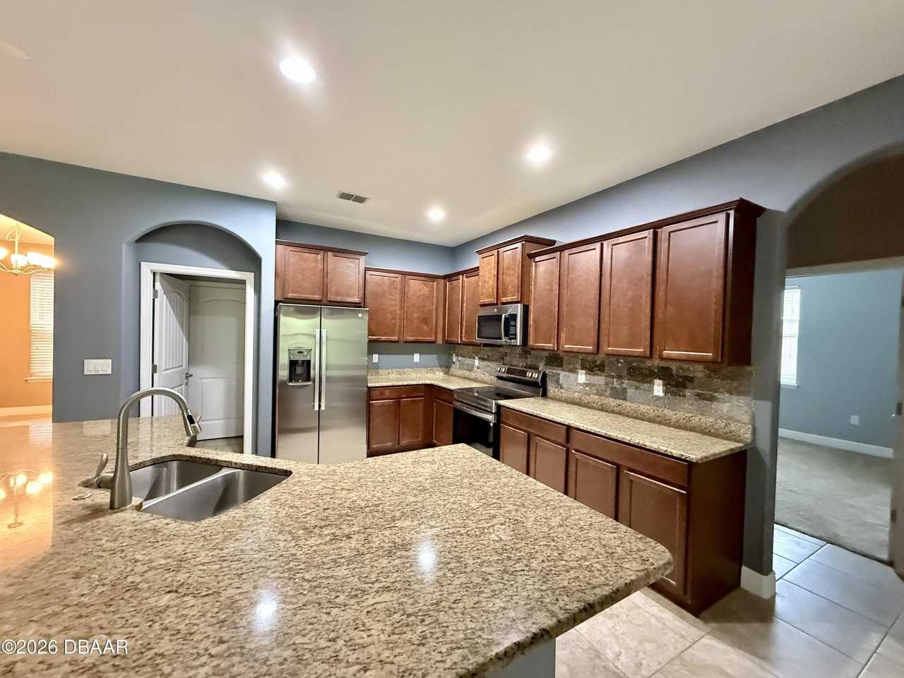 335 River Vale Ln - Photo 7 of 35