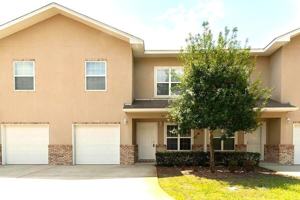 featured image of 1469 Bentley Cir