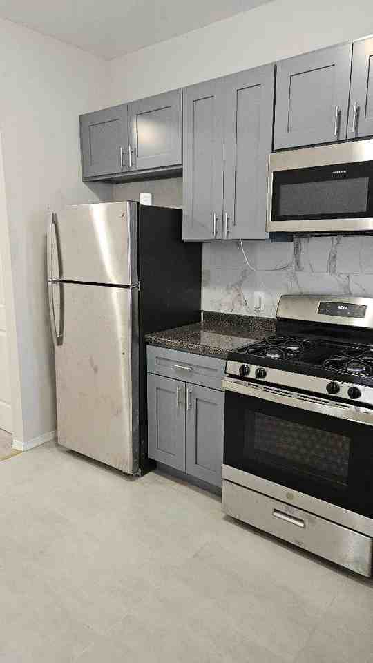 214 S Edgewood St #1 - Photo 6 of 27