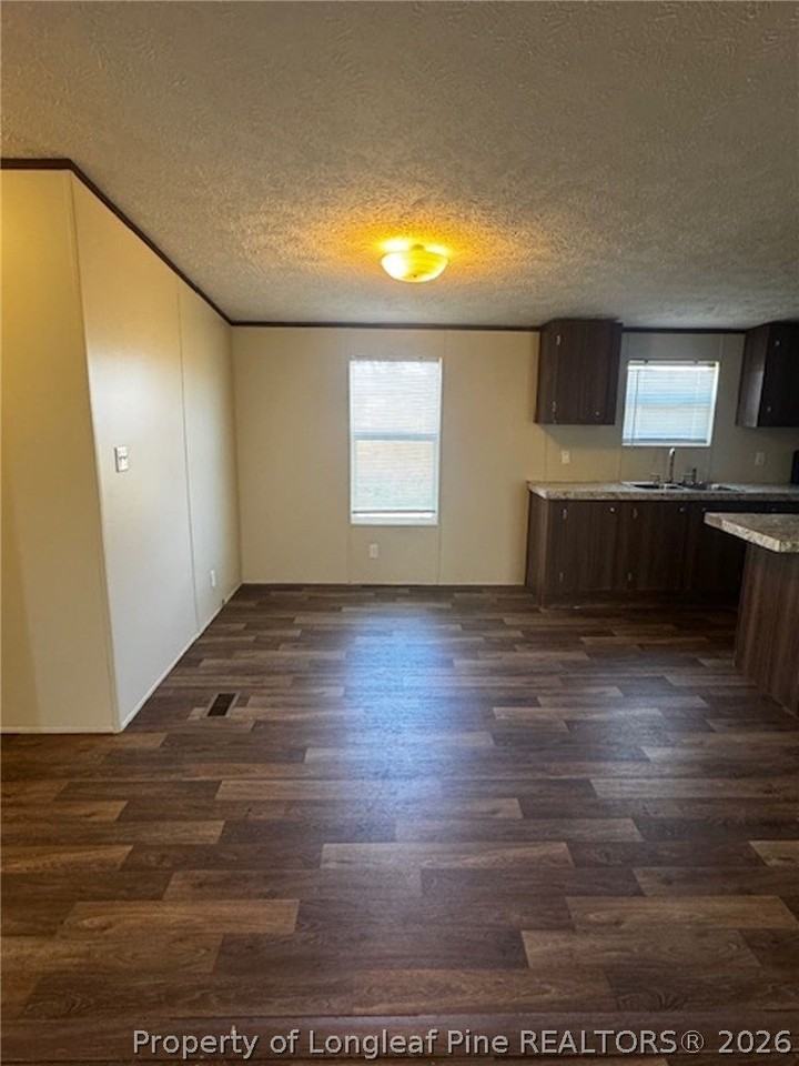 115 Burns Rd - Photo 3 of 11