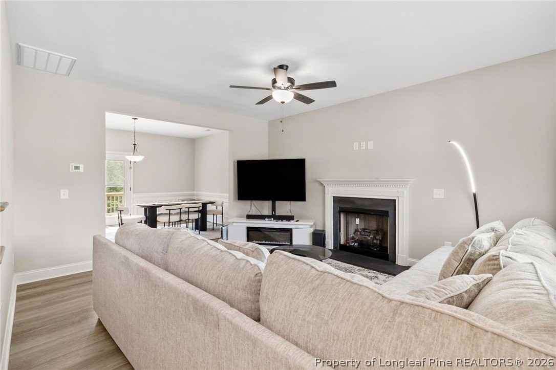 112 Nairn St - Photo 5 of 30