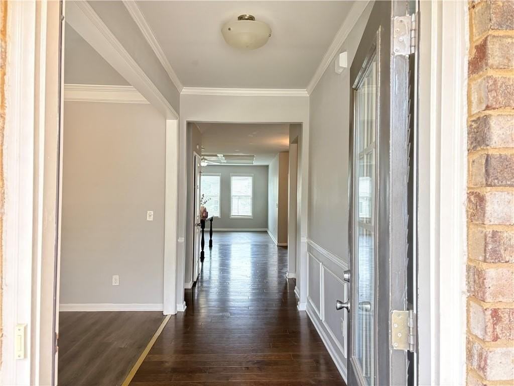 2418 Ivy Meadow Ln - Photo 2 of 16