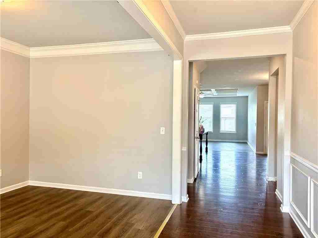 2418 Ivy Meadow Ln - Photo 4 of 16